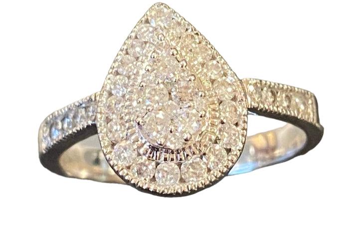 (0.50cttw) Pear Shape Diamond Ring